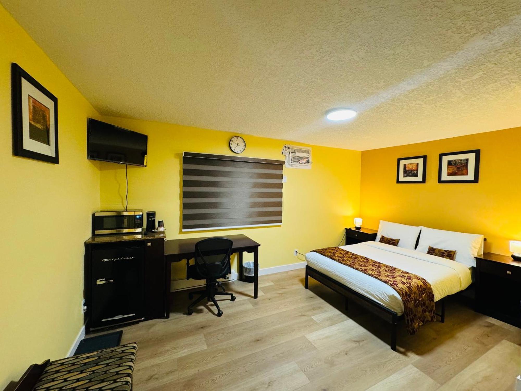 Avola Mountain Lodge Room photo
