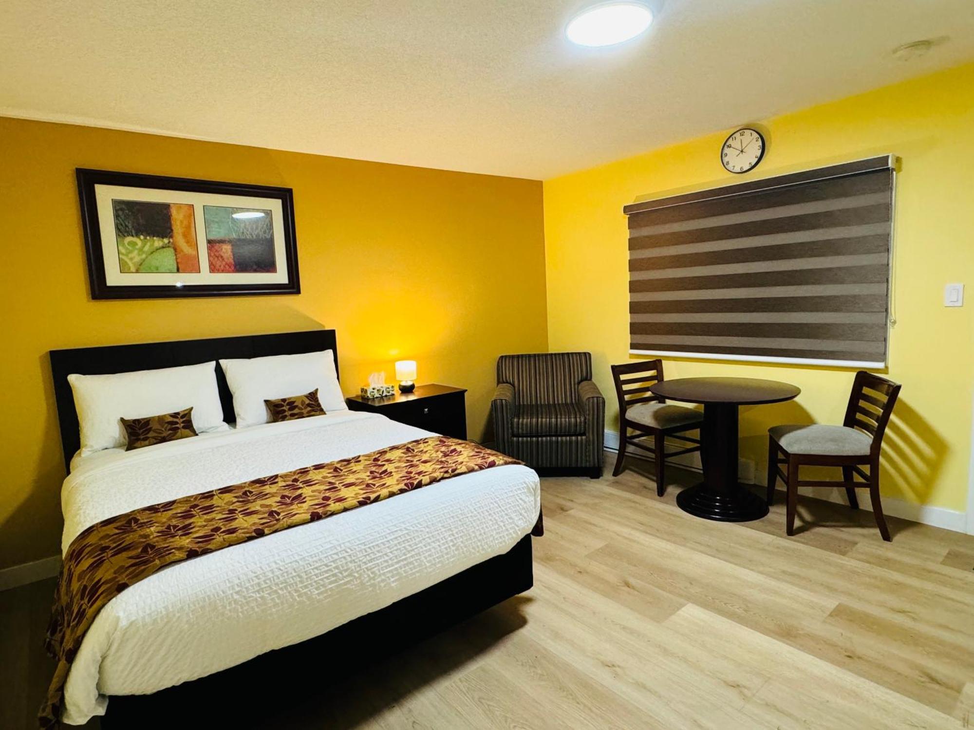 Avola Mountain Lodge Room photo